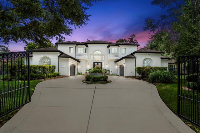 7 Chivary Oaks Ct, Spring, TX 77382