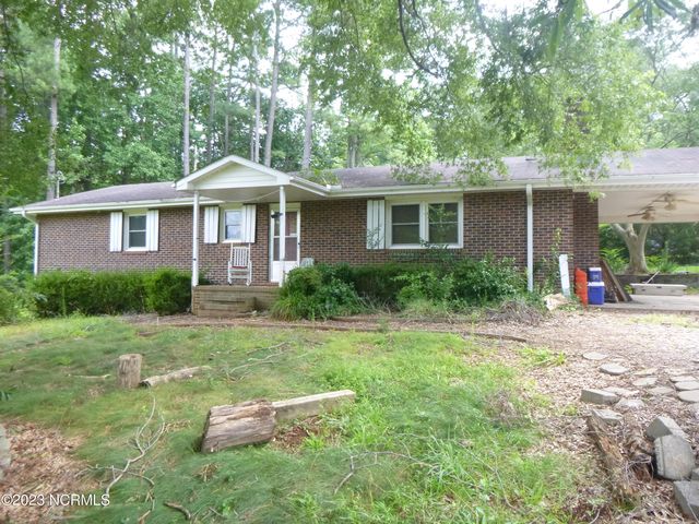 1749 N Old Carriage Road, Rocky Mount, NC 27804