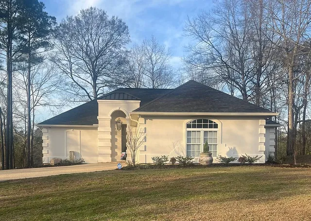8520 Ruth Ln, Collinsville, MS 39325