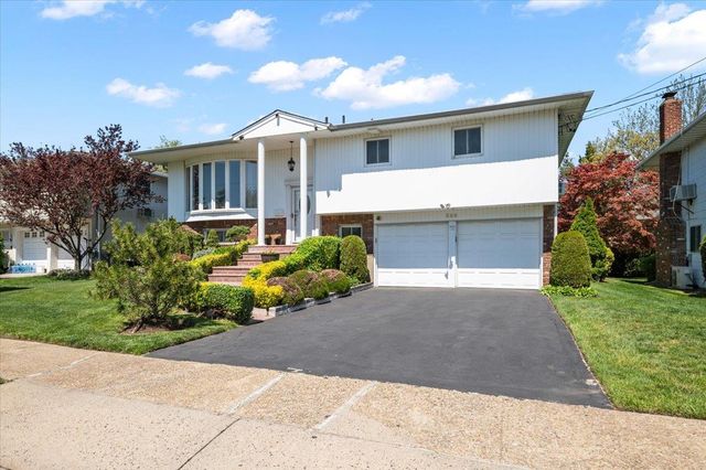 566 Howard Avenue, Woodmere, NY 11598
