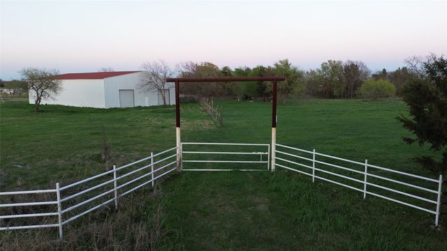 34-35 Lamplighter Dr, Kerens, TX 75144