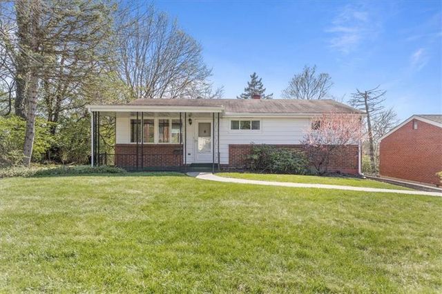 92 Claireview Dr, Carnegie, PA 15106