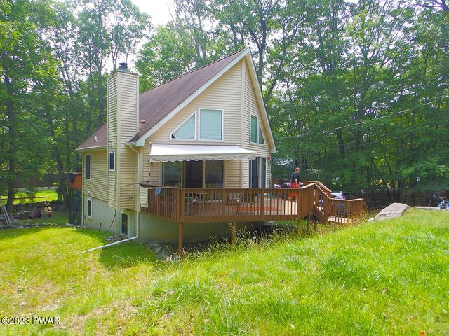 186 Skyview Rd, Dingmans Ferry, PA 18328