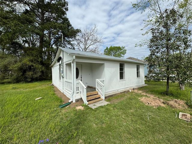 1217 Fisher Ave, Cleveland, TX 77327