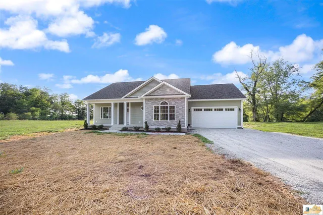 1521 Short Cut Rd, Horse Cave, KY 42749