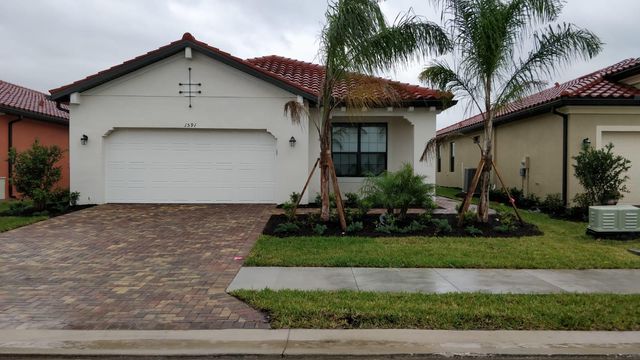 1591 Santiago Cir, Naples, FL 34113