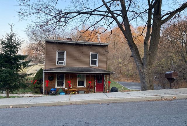 13 Green Ave, Castleton, NY 12033