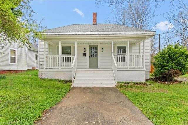 405 N  4th St, Mebane, NC 27302