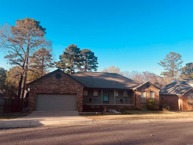 3060 Sassy Rd, Conway, AR 72034