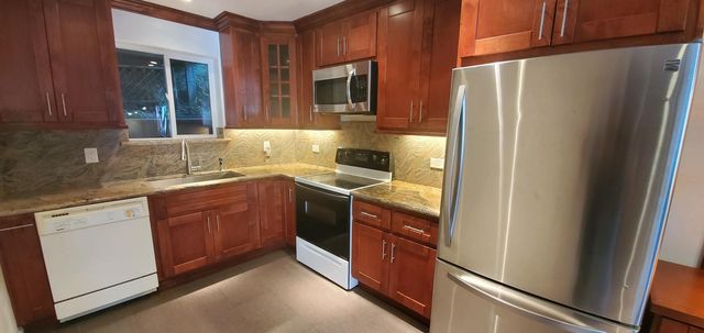 708 Hidden Valley Rd #708, Watsonville, CA 95076