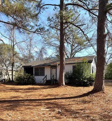 706 N  Herring St, Dothan, AL 36303