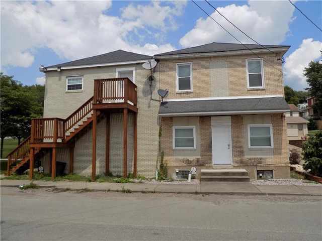 33 Redstone St #B, Republic, PA 15475