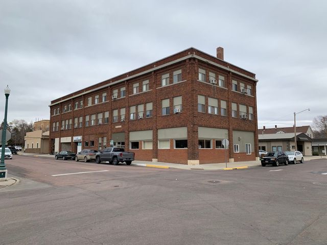 312 N  Lawler St #306, Mitchell, SD 57301