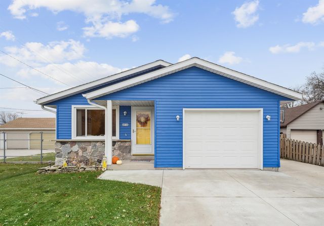 2715 Superior Ave, Sheboygan, WI 53081