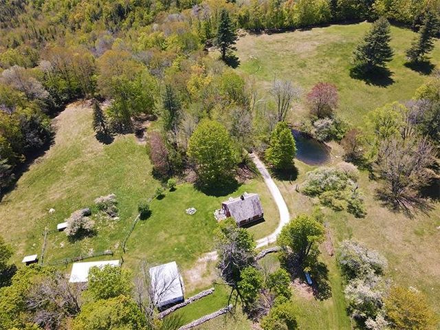 946 Old Gulf South Road, Andover, VT 05143