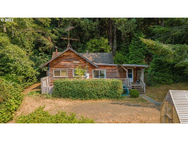 58839 Old Railroad Grade Rd, Coquille, OR 97423