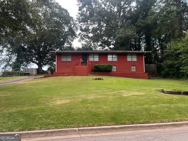 743 Oakdale Dr, Forest Park, GA 30297