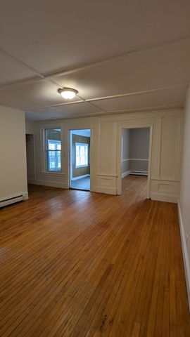56 Silver St #5, Waterville, ME 04901
