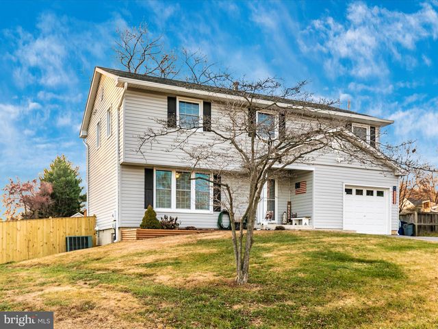 1604 Thomas Dr, Point Of Rocks, MD 21777