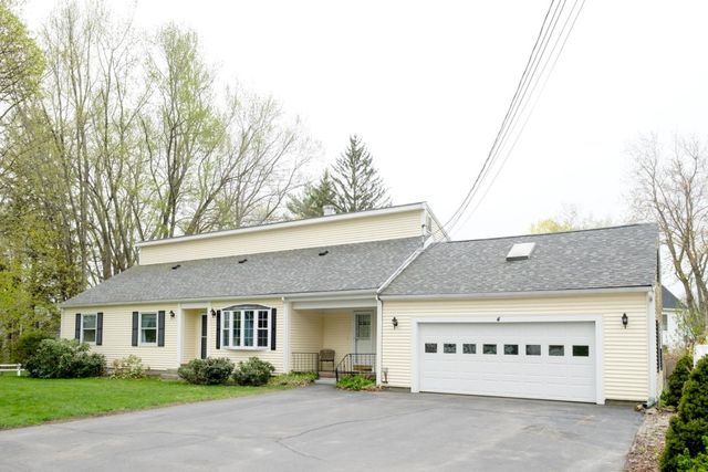 4 Spruce St, Exeter, NH 03833