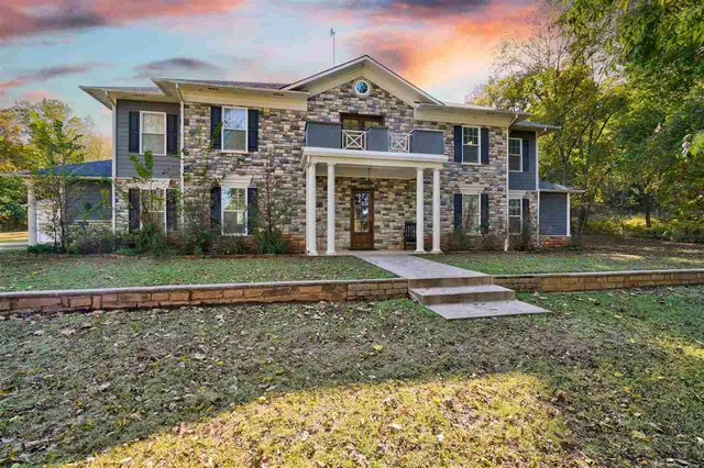 21807 N  Highway 18, Yale, OK 74085