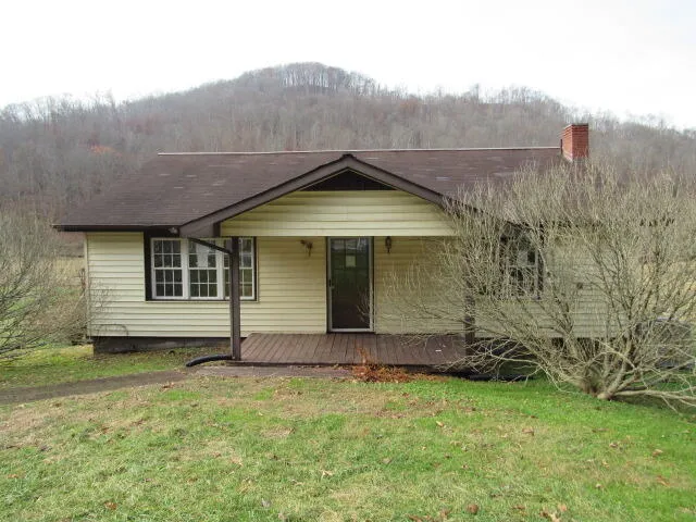 2082 State Highway 92, Pineville, KY 40977