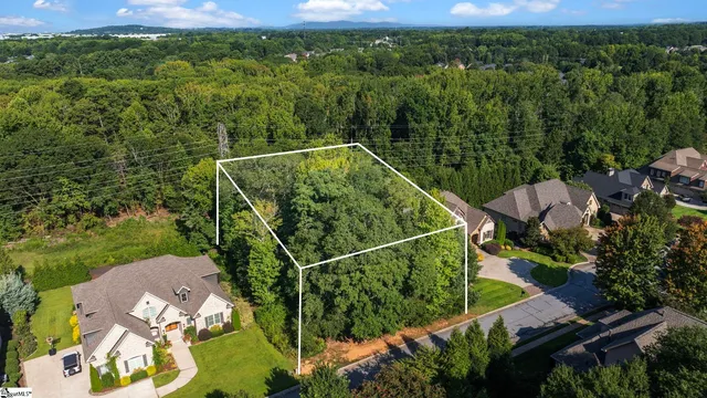 304 Chamblee Blvd, Greenville, SC 29615
