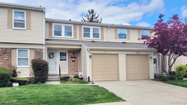 5391 Breeze Hill Pl, Troy, MI 48098