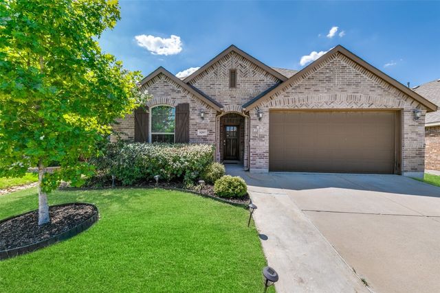 5297 Canfield Ln, Forney, TX 75126