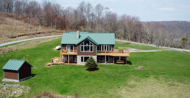 495 Headwaters Rd, Slatyfork, WV 26291