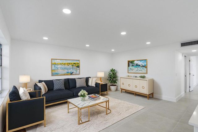 578 Burgundy M #M, Delray Beach, FL 33484