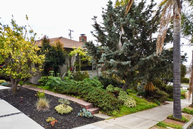 4232 Laguna Ave, Oakland, CA 94602