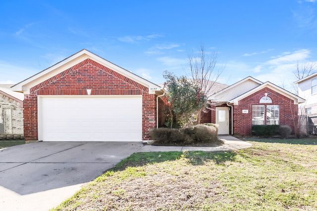 3977 Miami Springs Dr, Fort Worth, TX 76123
