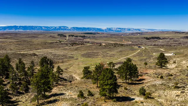 823 Decker Rd, Sheridan, WY 82801
