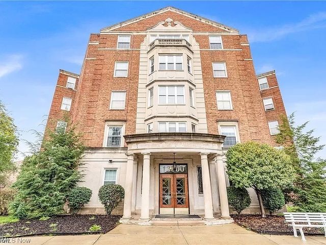 13800 Fairhill Rd #315, Shaker Heights, OH 44120