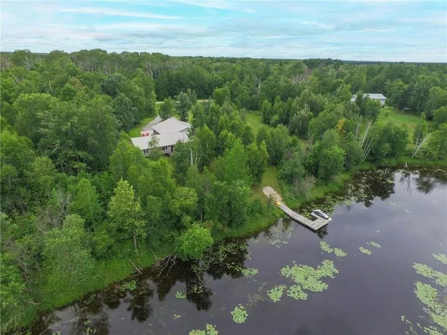 1389 Birch Cir NW, Baudette, MN 56623