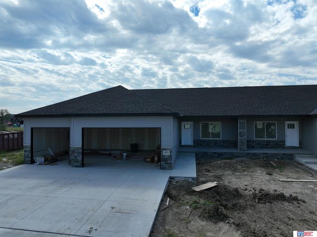 9429 S  82nd St, Lincoln, NE 68516