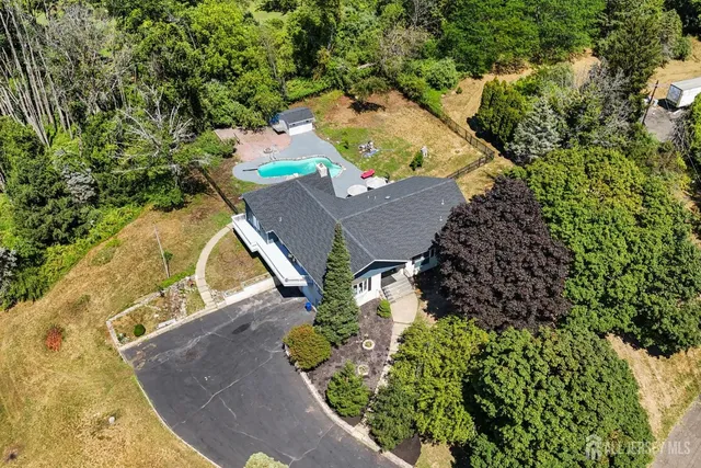 1 Rossi Dr, Clinton, NJ 08809