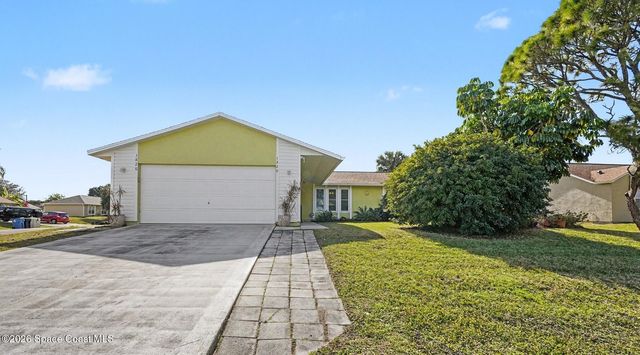 1820 Zaminder St NW, Palm Bay, FL 32907