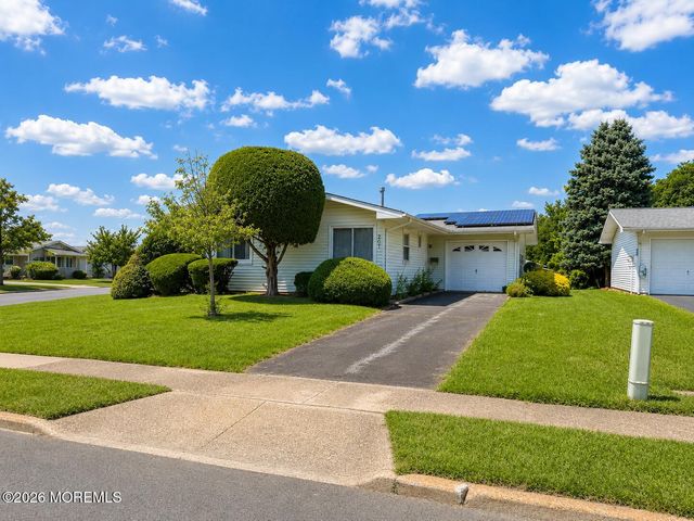 207 Central Boulevard, Brick, NJ 08724