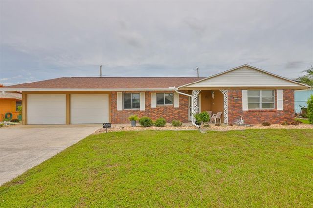 643 Oakmont Ave, Sun City Center, FL 33573