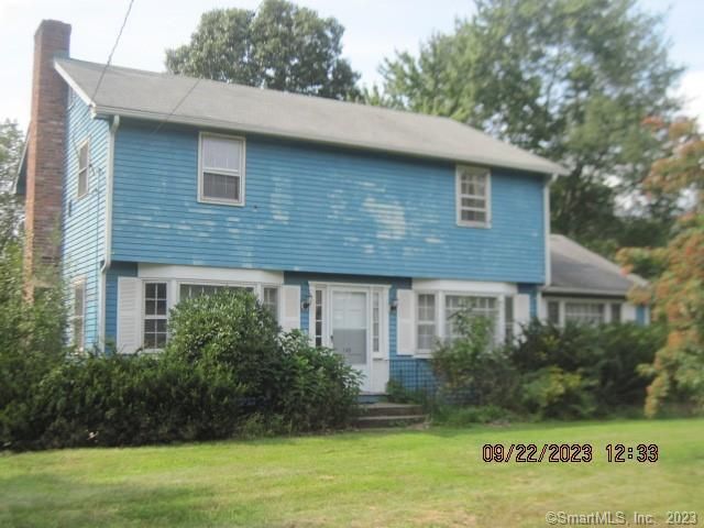 143 Woodpark Dr, Watertown, CT 06795