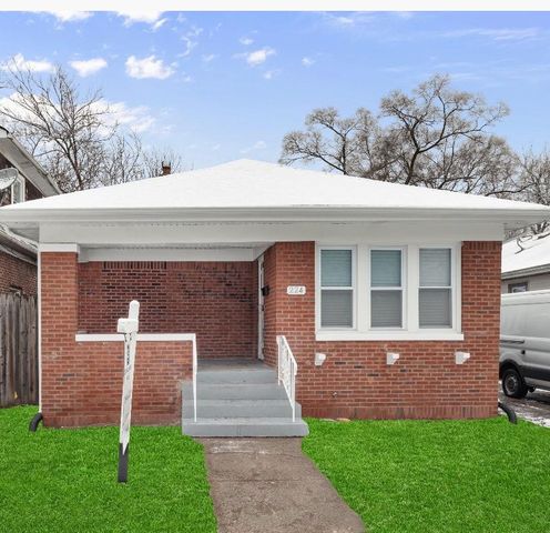 224 W  43rd Ave, Gary, IN 46408