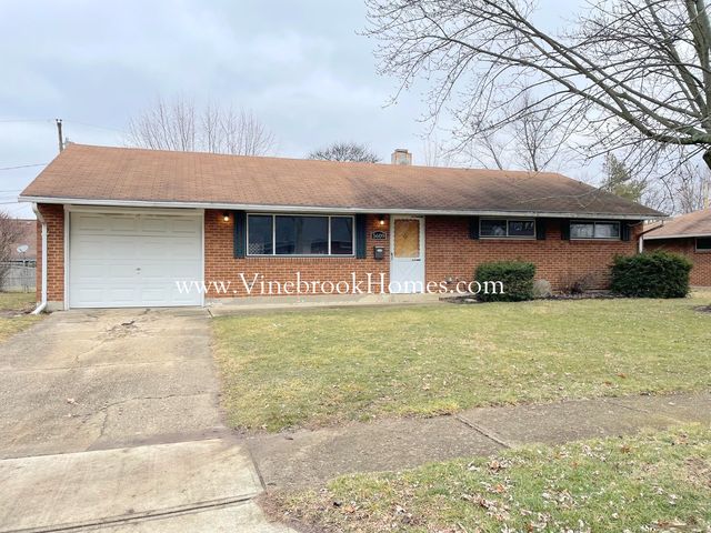 5609 Shady Oak St, Huber Heights, OH 45424