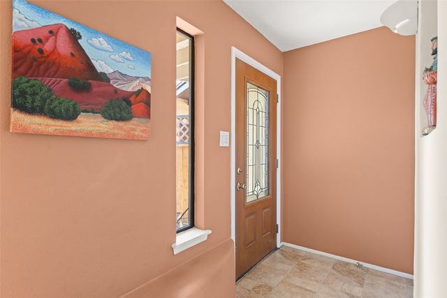 2962 Plaza Blanca, Santa Fe, NM 87507