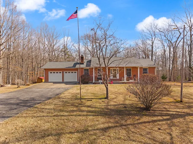 9757 E  Williamsburg St, Williamsburg, KY 40769
