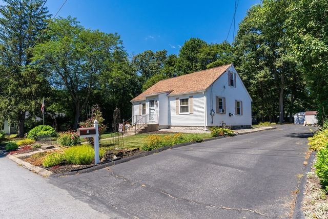 1 Applebee Ave, Webster, MA 01570