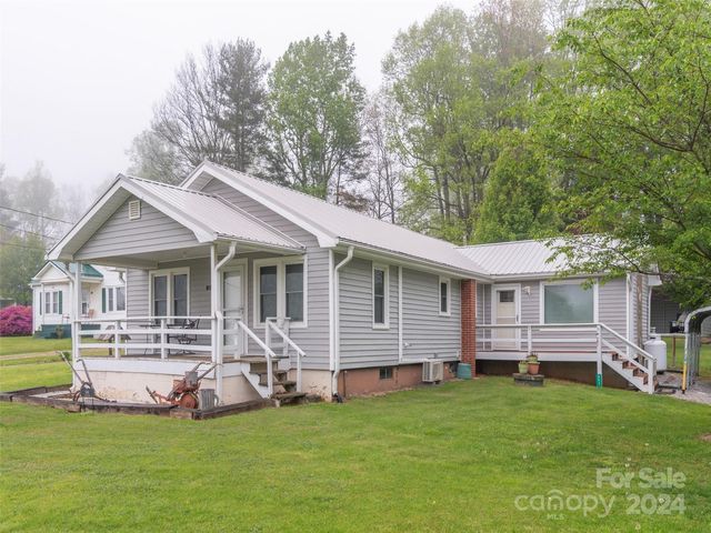 341 Dale Rd, Spruce Pine, NC 28777