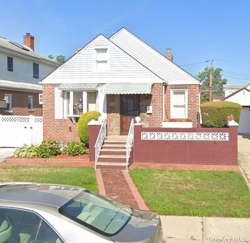105 Sterling Road, Elmont, NY 11003