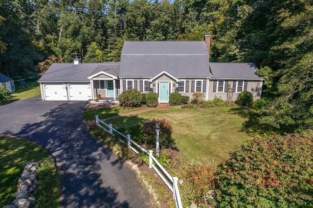 39 May Elm Ln, Norwell, MA 02061